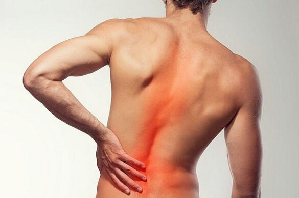 Objawy i leczenie osteochondrozy regionu klatki piersiowej